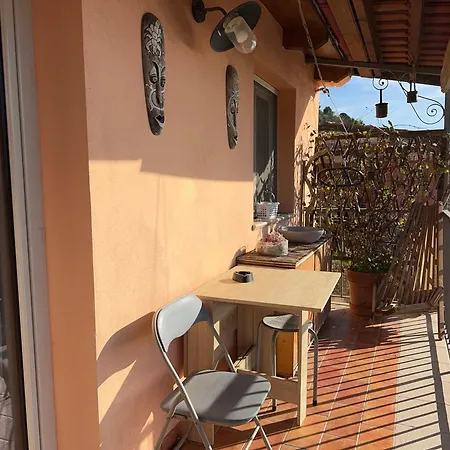 Apartamento 5 Min Hanbury Gardens, Amazing Sea View