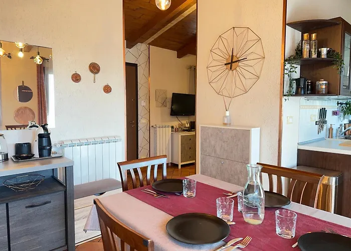 5 Min Hanbury Gardens, Amazing Sea View *