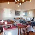 5 Min Hanbury Gardens, Amazing Sea View アパート