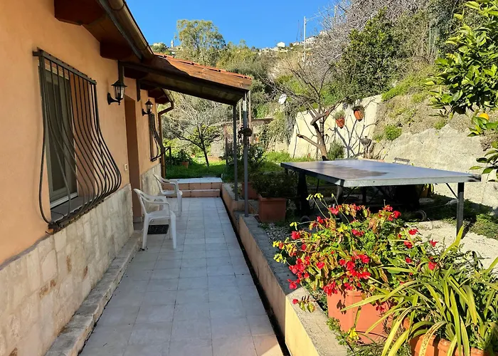 Apartamento 5 Min Hanbury Gardens, Amazing Sea View *